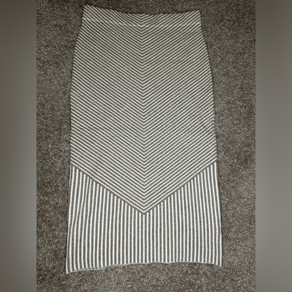 Rachel Zoe Tan Chevron Striped Rayon Blend Midi Skirt - Picture 5 of 6